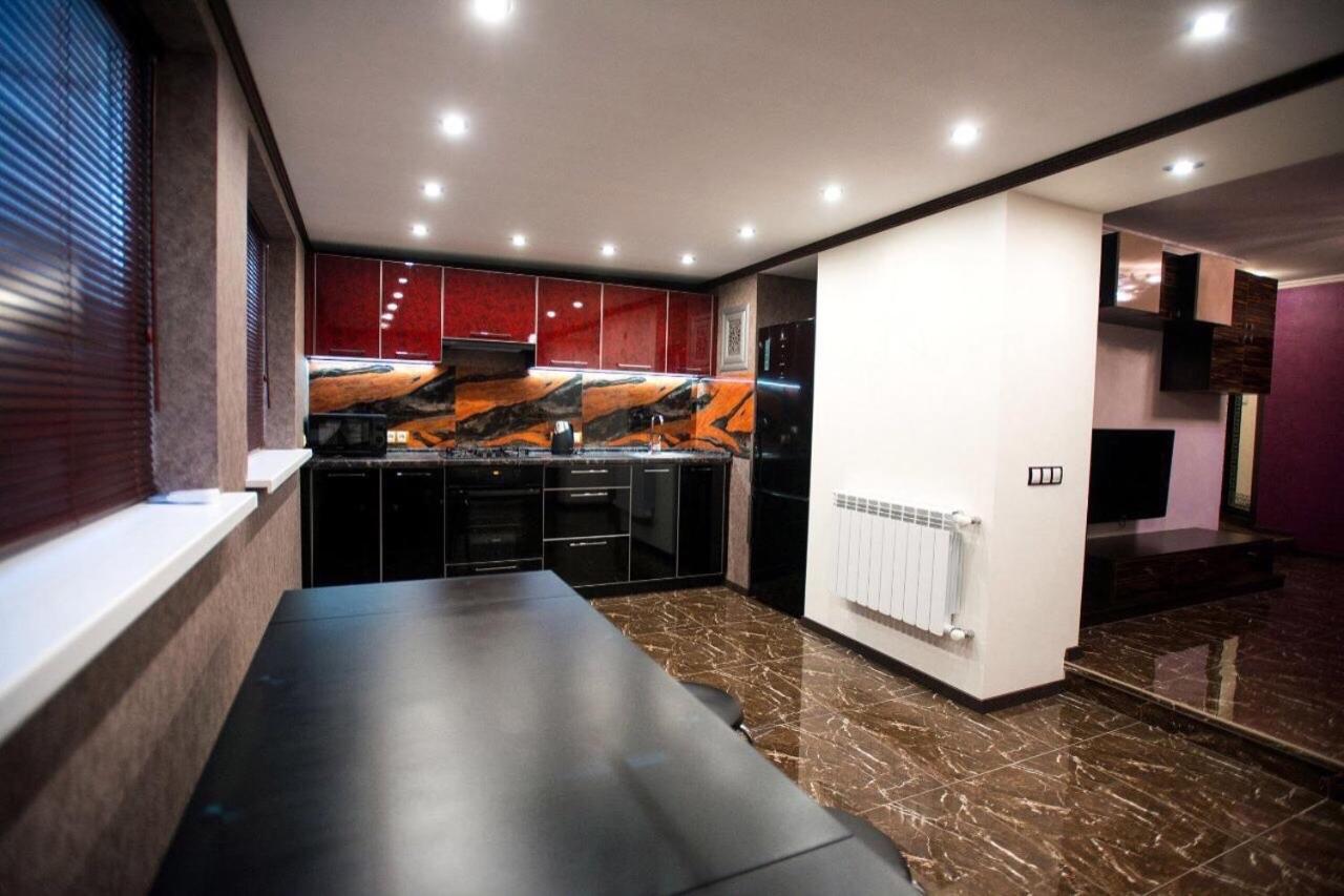 Luxury Apartment For Rest On Nauki Avenue Charkiv Esterno foto