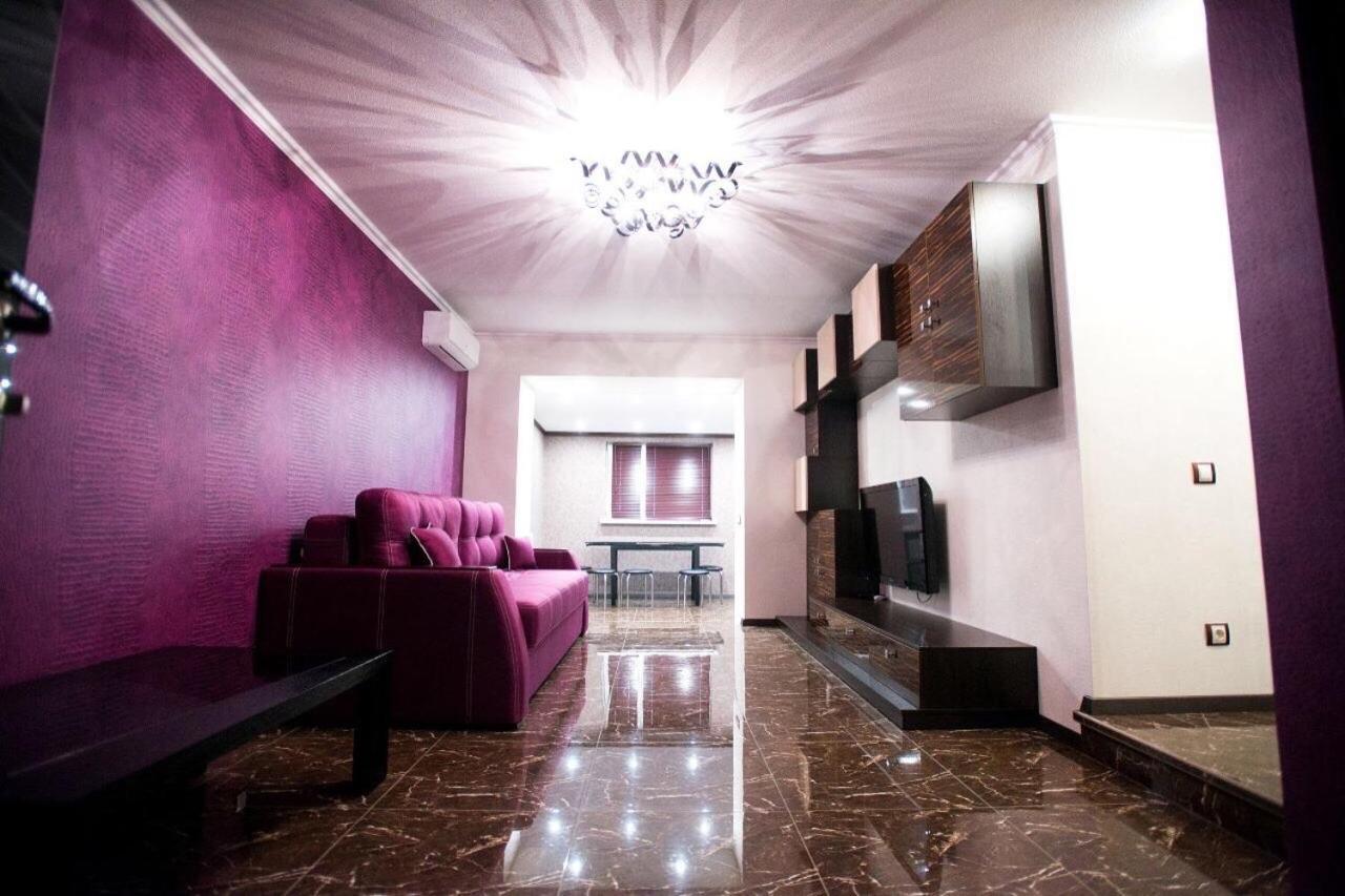 Luxury Apartment For Rest On Nauki Avenue Charkiv Esterno foto
